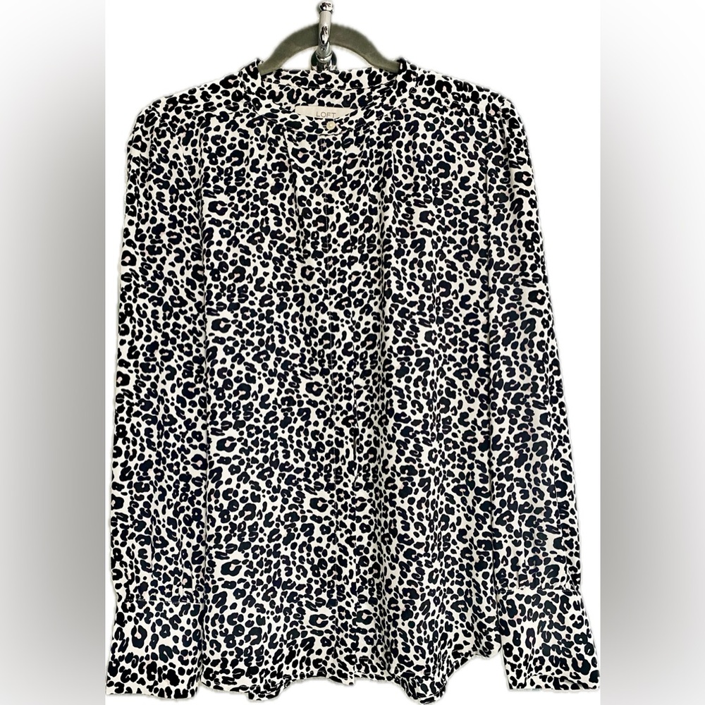 LOFT long sleeve blouse, button front, mandarin collar, black white & pale pink.